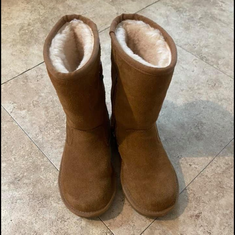 Toddler girls Uggs boots